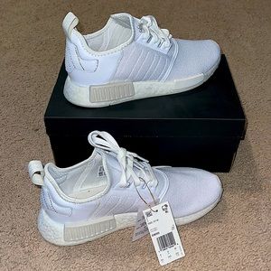 Womens 9.5 BRAND NEW Adidas NMD R1 - all white